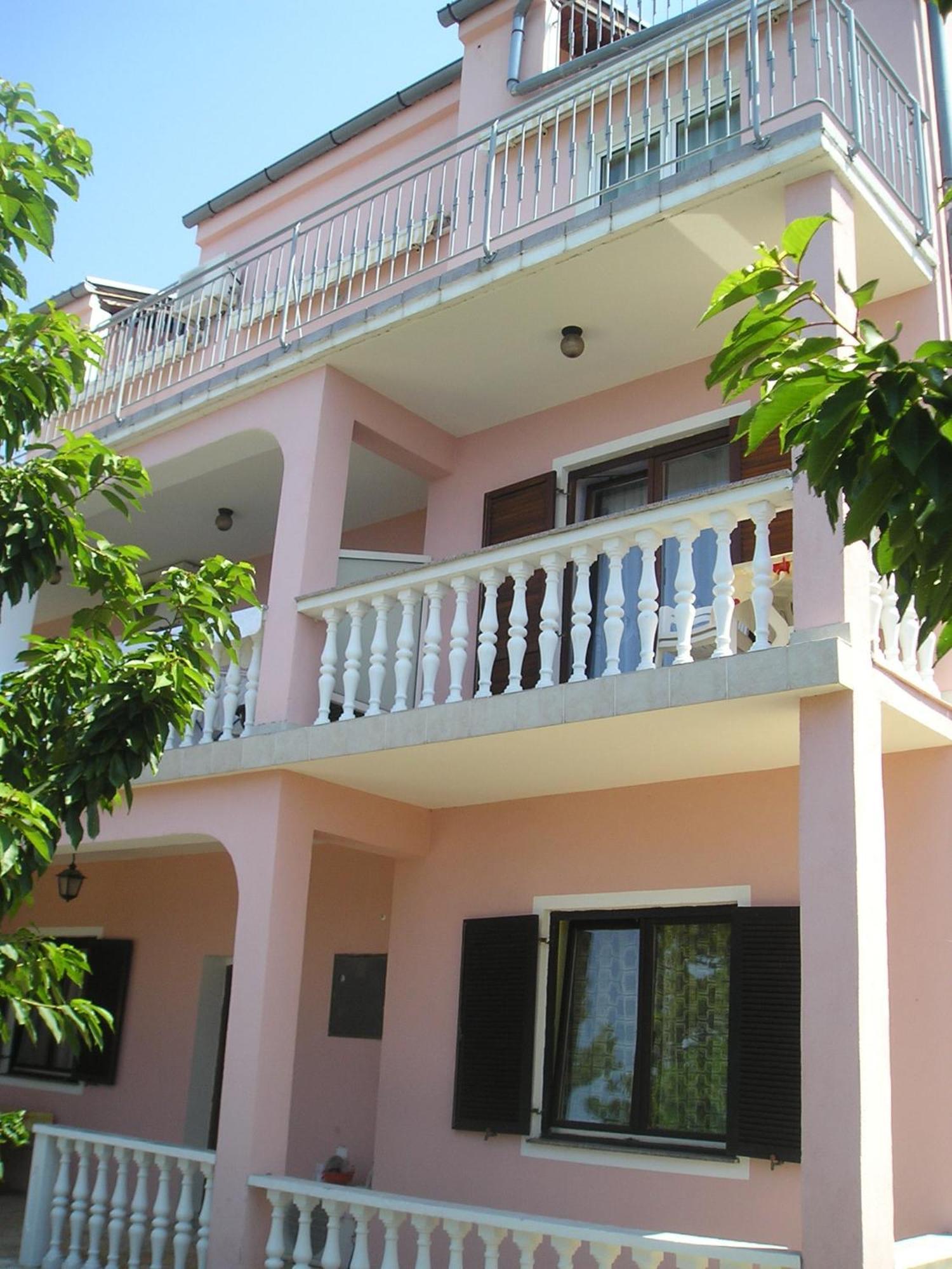 Roza Guest House Сень Екстер'єр фото