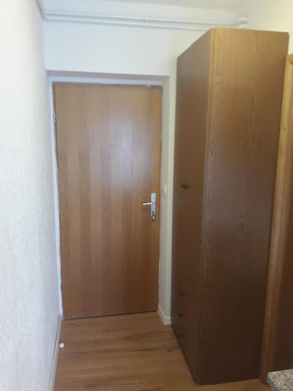 Roza Guest House Сень Екстер'єр фото