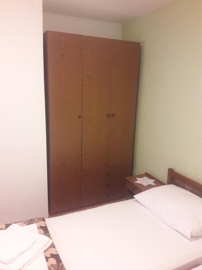 Roza Guest House Сень Екстер'єр фото